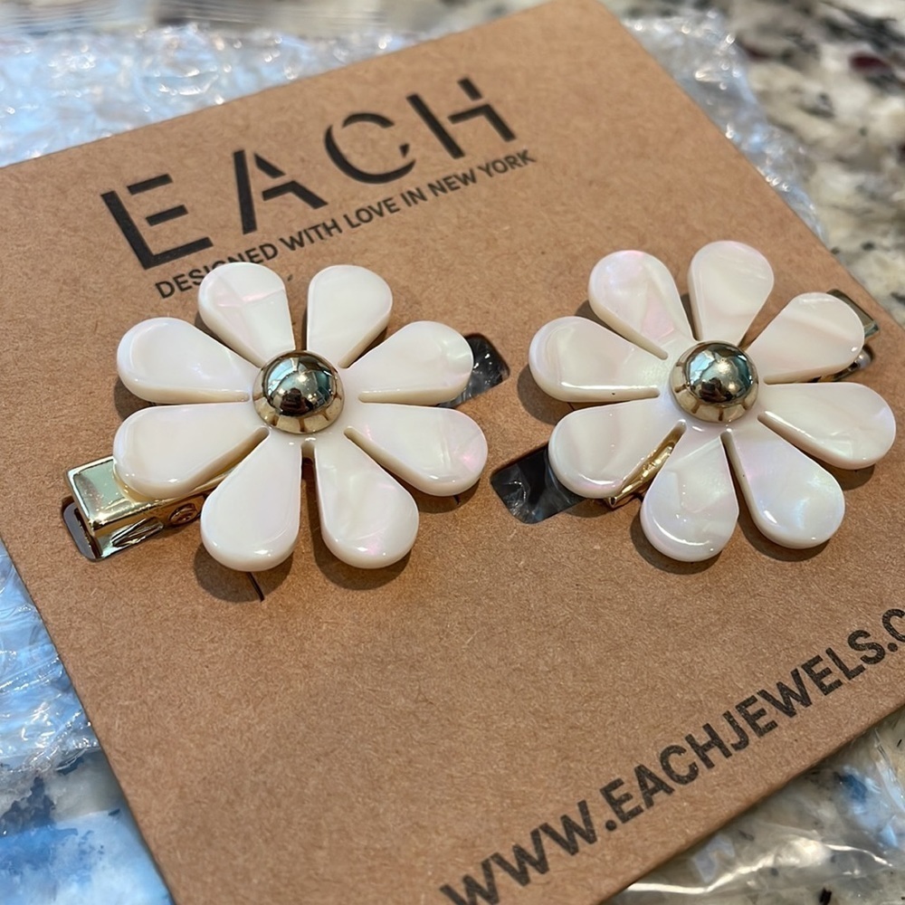 Each Jewels Flower Hair Barrettes Set Of 2